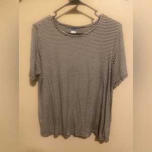 Old Navy T Shirt